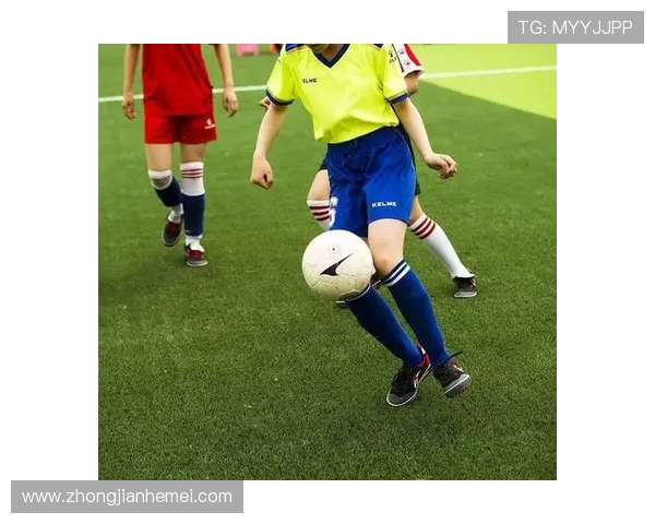 全球足球界的明星美女们展现魅力与才华的精彩瞬间